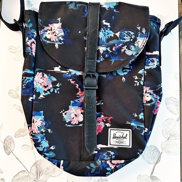 Herschel Kingsgate Crossbody Bag - Picture 4 of 12